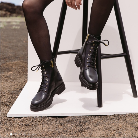 Bobbies Paris Combat Boots 37 (size 7.5/8) - Picture 3 of 13